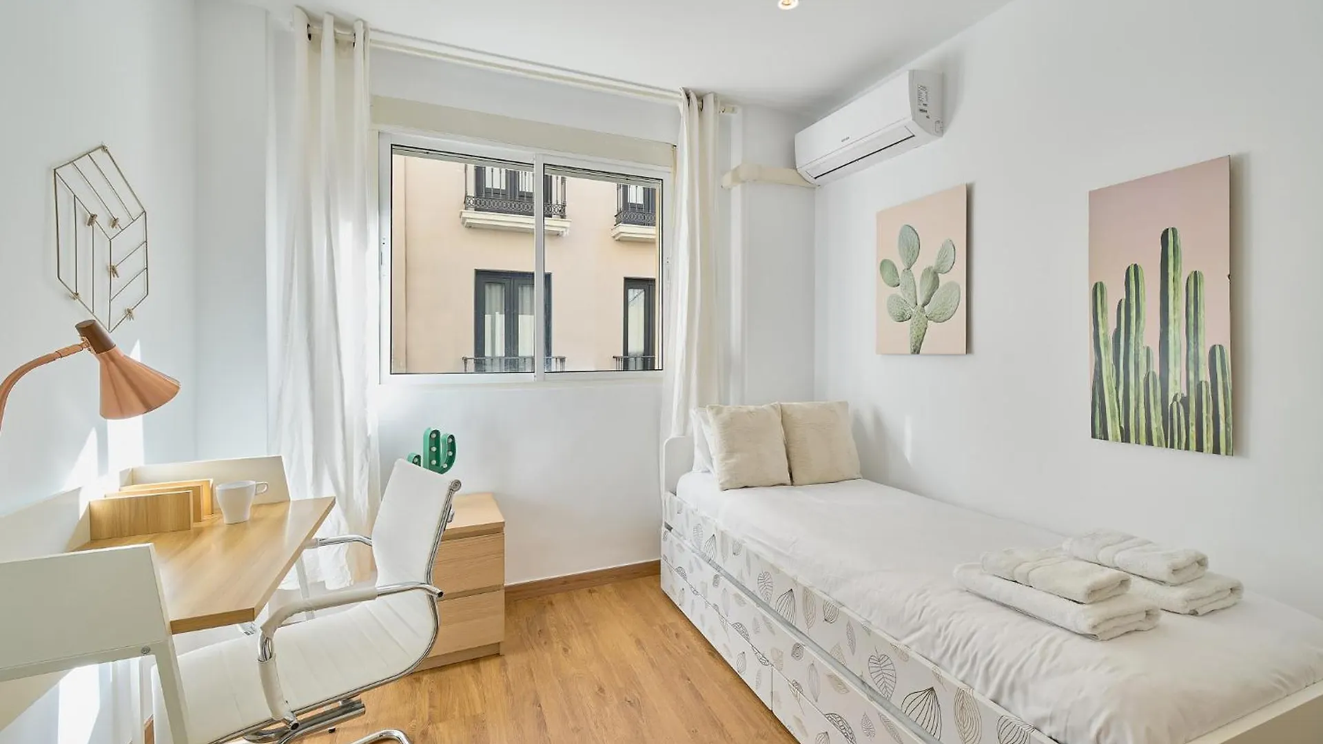 Green Home Malaga Apartment